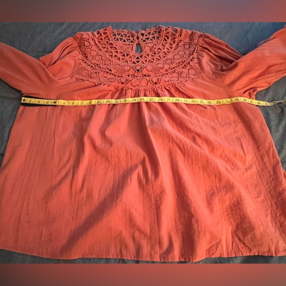 NEW TORRID Boho Cotton Lace Trim Yoke Blouson Sleeve Top in Apricot Brandy 3X - Picture 10 of 12